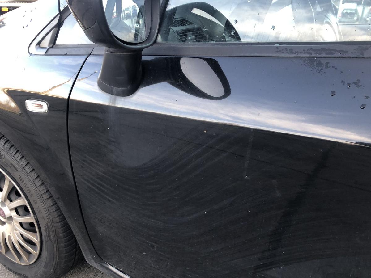 Fiat Grande Punto 199 T&uuml;r vorne links Fahrert&uuml;r 891 Nero 5T&uuml;rer Rohbau