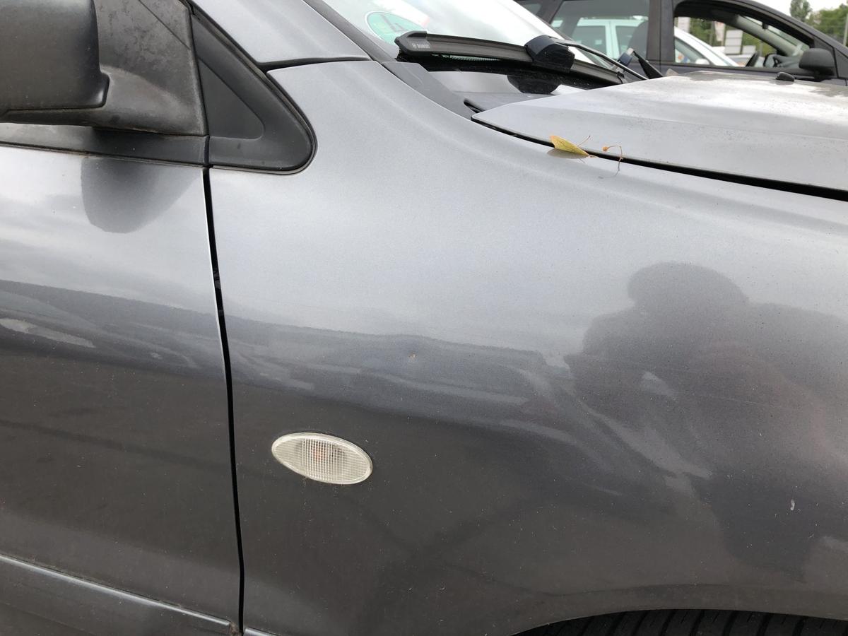 Mitsubishi Lancer CS0 Kotfl&uuml;gel rechts Beifahrer Seitenwand A39B Graphitgrau