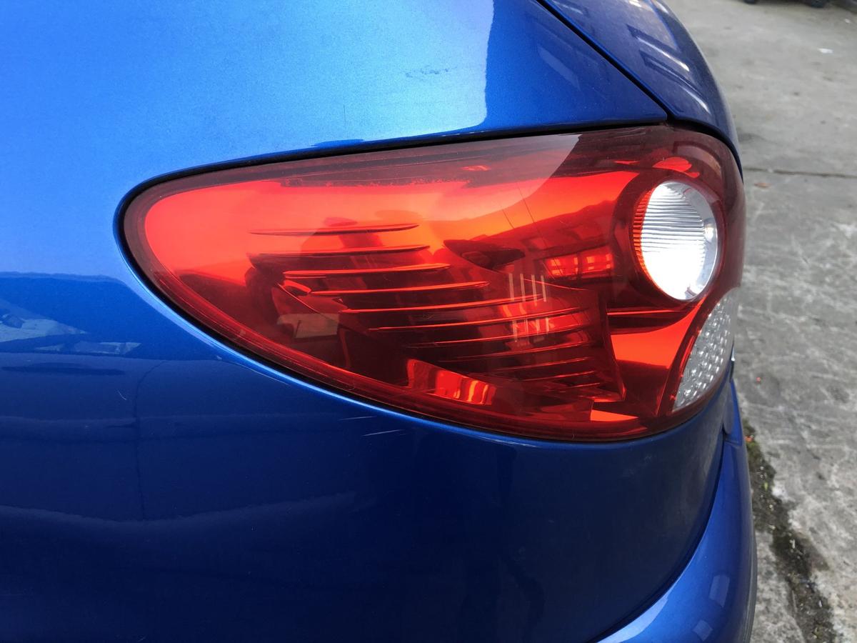 Peugeot 206+ R&uuml;ckleuchte links R&uuml;cklicht Heckleuchte Schlusslicht Licht hinten