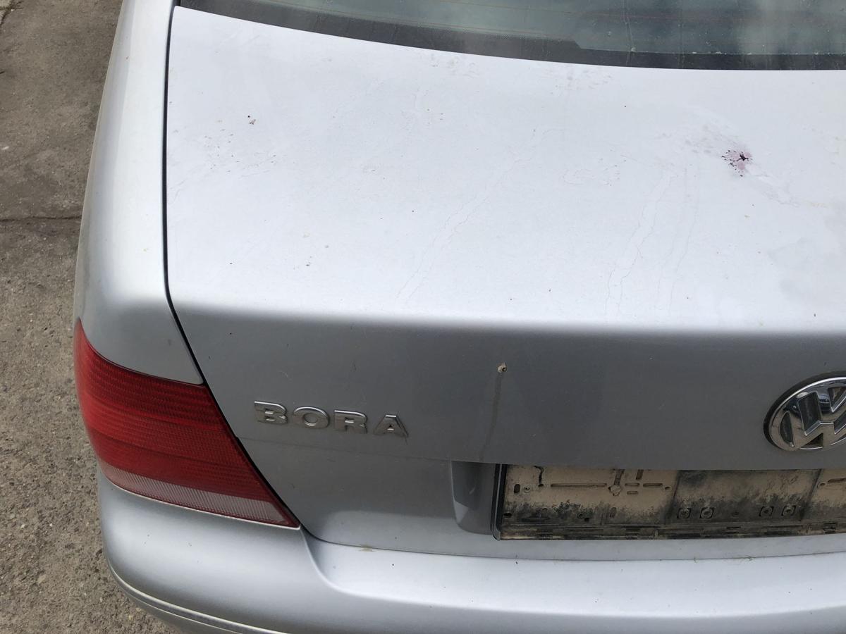 VW Bora 1J Heckklappe Kofferklappe Heckdeckel Limo Rohbau LA7W Reflexsilber Met