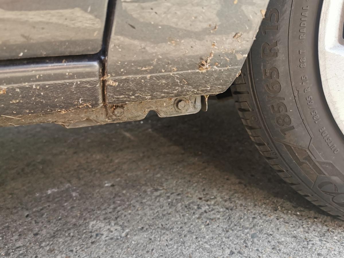 Opel Corsa D Kotflügel Fender Seitenwand vorn rechts Z177 Karbongraumetallic