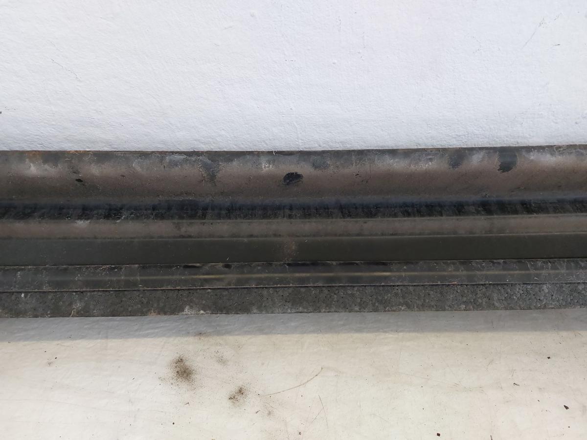 VW Passat CC Tr&auml;ger Sto&szlig;f&auml;nger Pralltr&auml;ger Hecksch&uuml;rze mit Schaumstoff