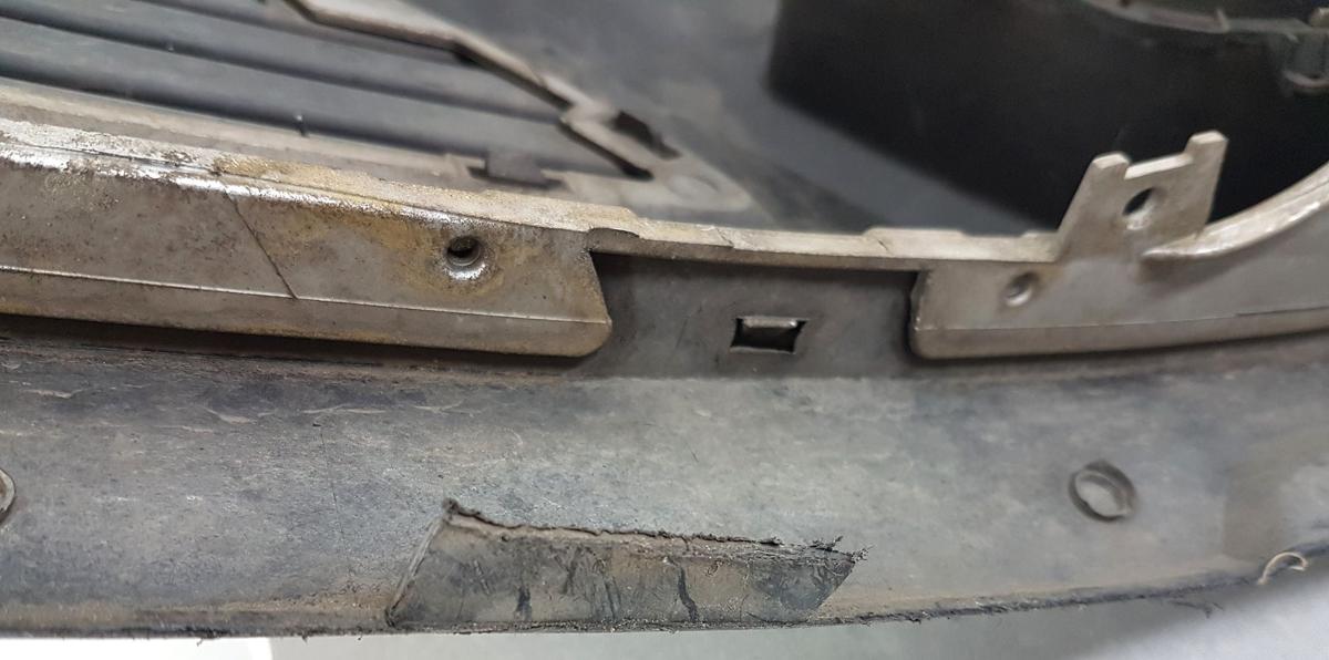 Opel Astra H Stoßstange Stoßfänger vorn in 2AU Starsilber III Met Bj2006