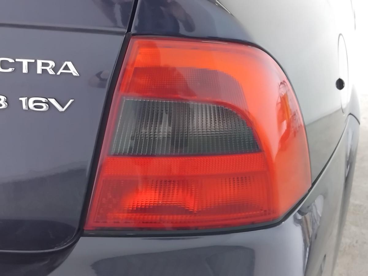 Opel Vectra B Limousine original R&uuml;ckleuchte Heckleuchte rechts BJ2001 Facelift