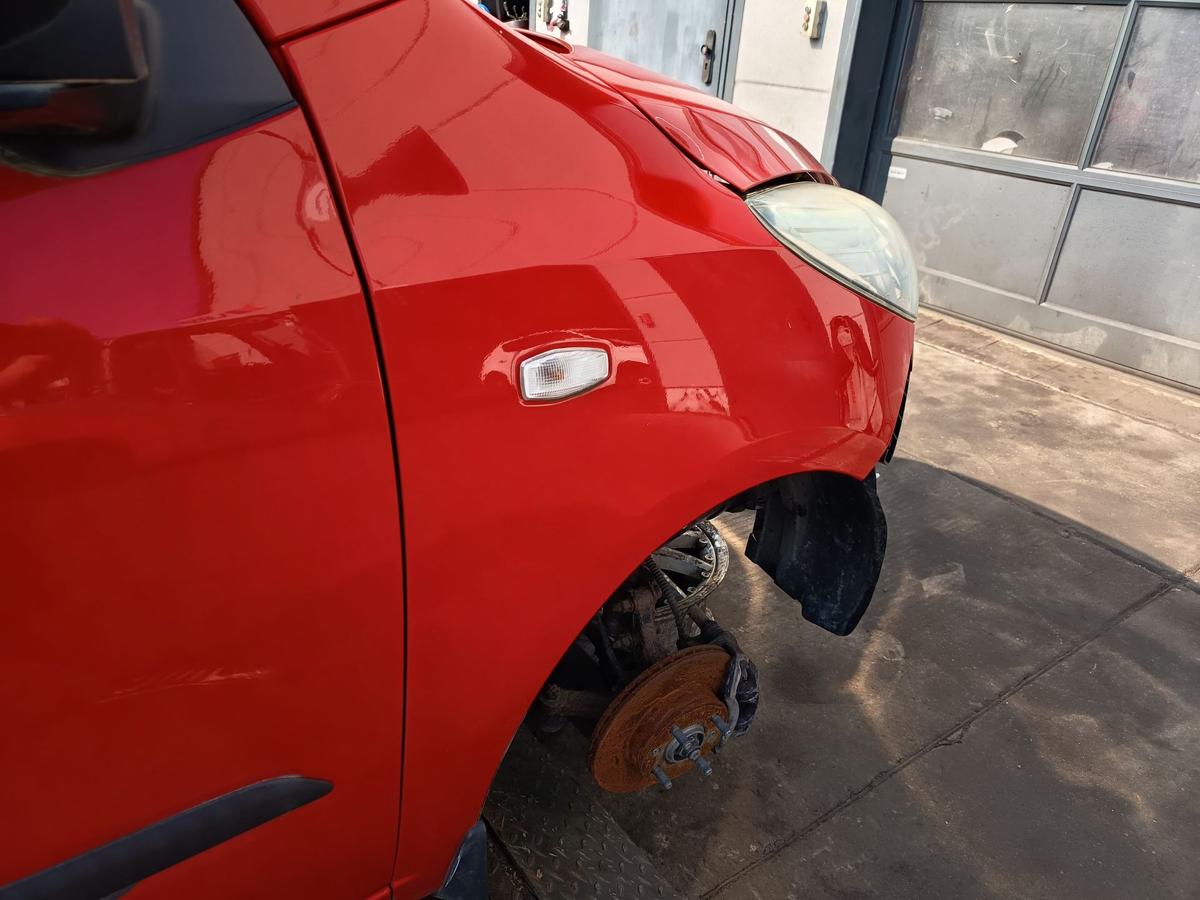 Hyundai I10 original Kotfl&uuml;gel rechts H4 Electric Red vor Facelift Baujahr 2009