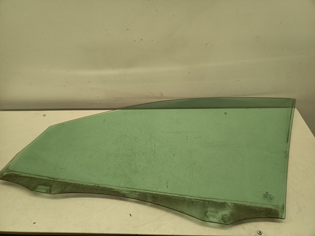 VW Golf VI original T&uuml;rscheibe rechts vorne Beifahrer 5TRG Baujahr 2009