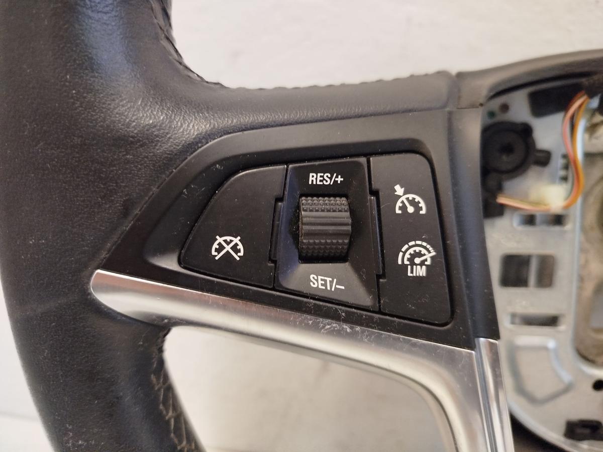 Opel Astra J Caravan Lederlenkrad 3 Speichen mit Multifunktion OEM