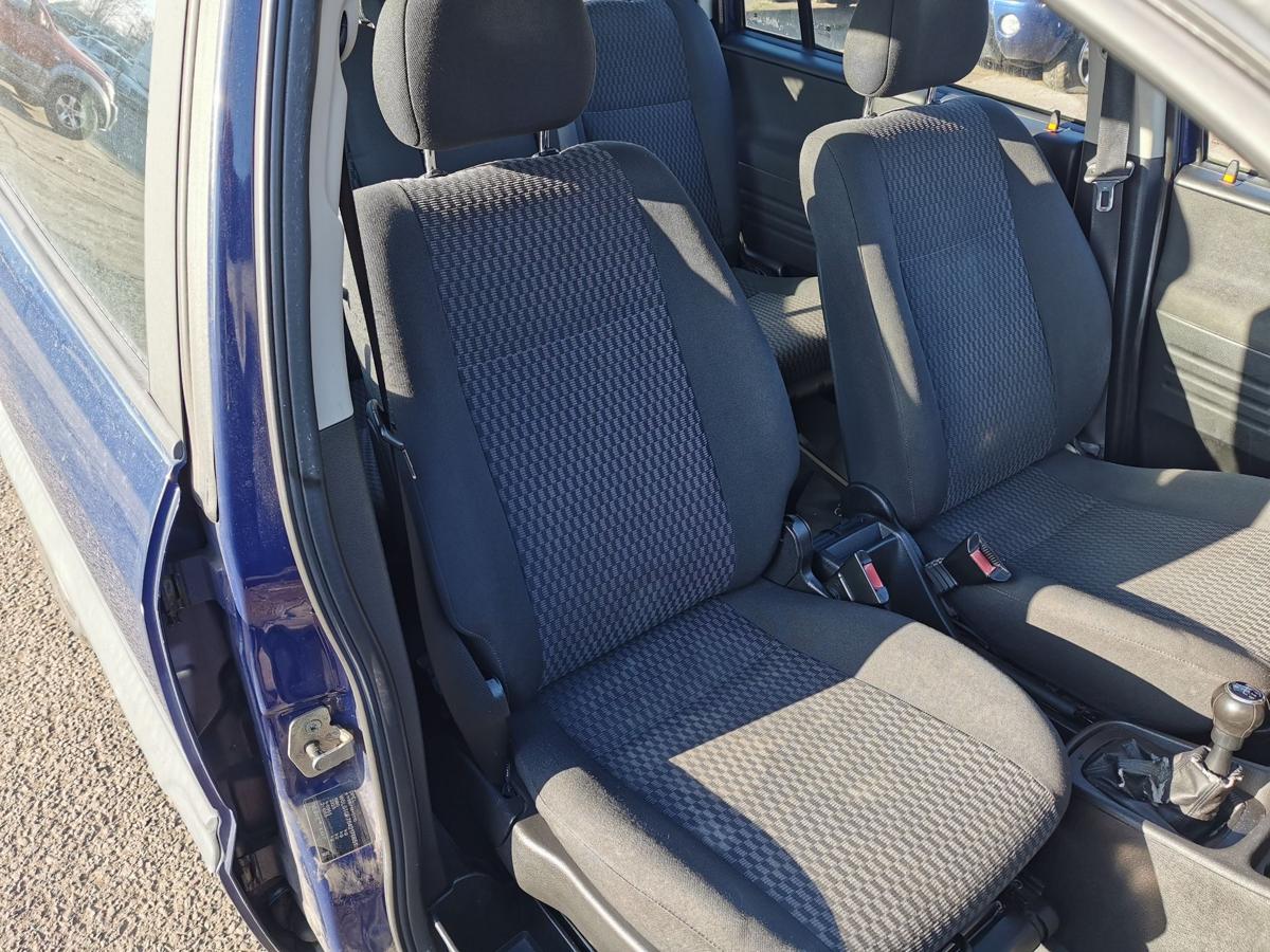Opel Zafira A Beifahrersitz Sitz Stoff Stoffsitz vorn rechts