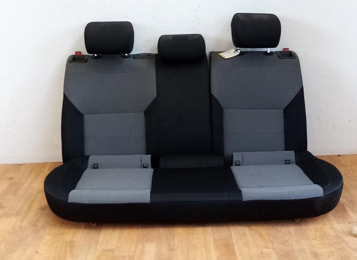 Skoda Rapid R&uuml;cksitz Sitzbank R&uuml;cksitzbank Stoff Bj.13 Fliessheck