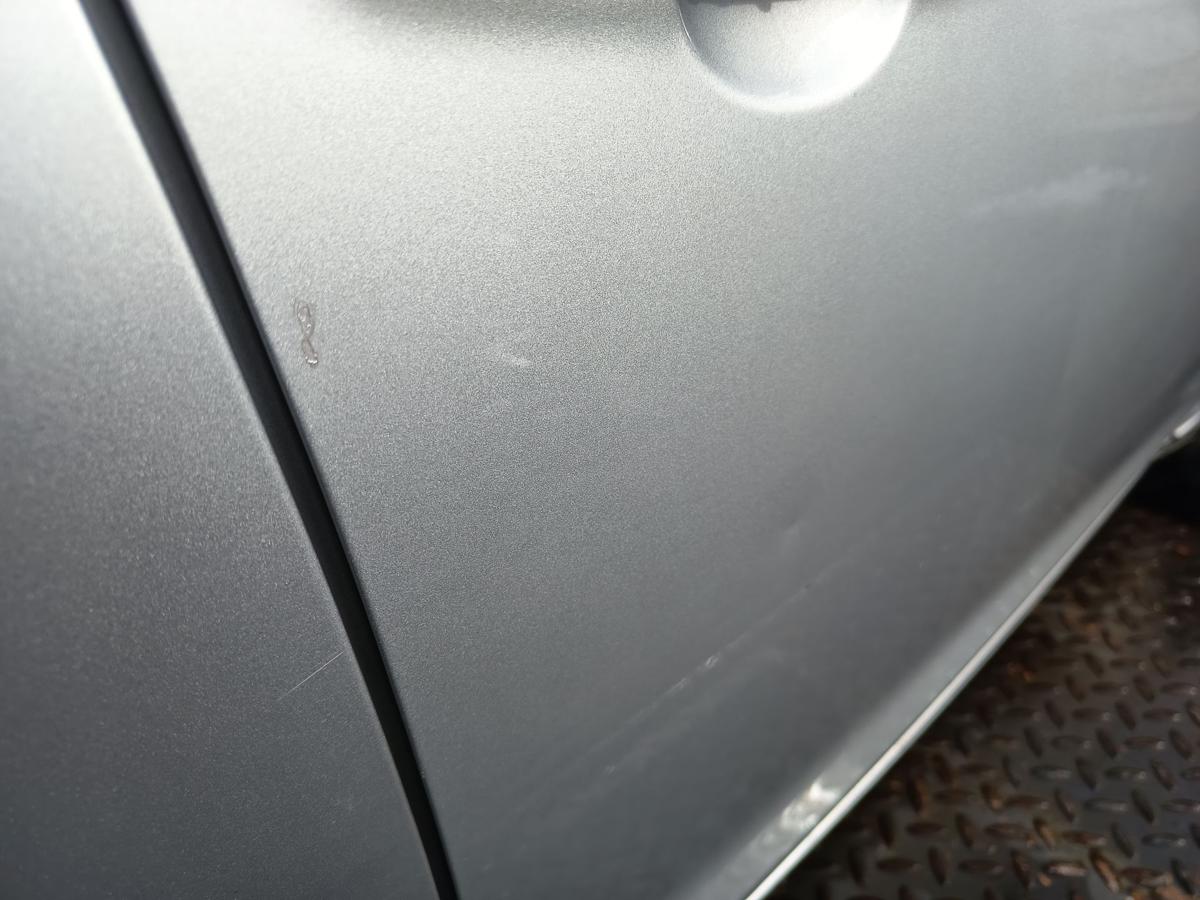 Hyundai i20 original T&uuml;r vorn rechts Beifahrer Rohbau FG Seek silver Bj 2012