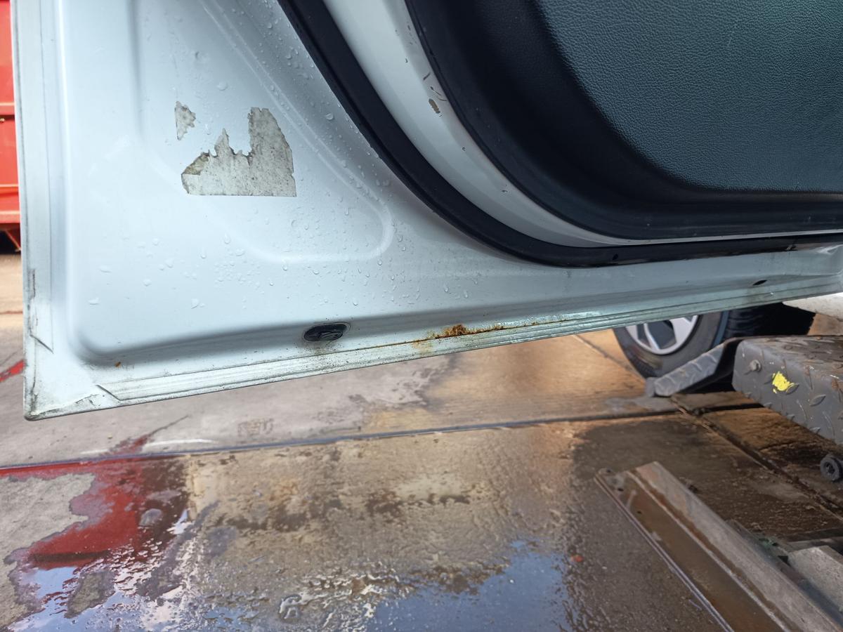 Opel Astra J original T&uuml;r vorn links Fahrer Rohbau Z40R Schneewei&szlig; Bj 2013