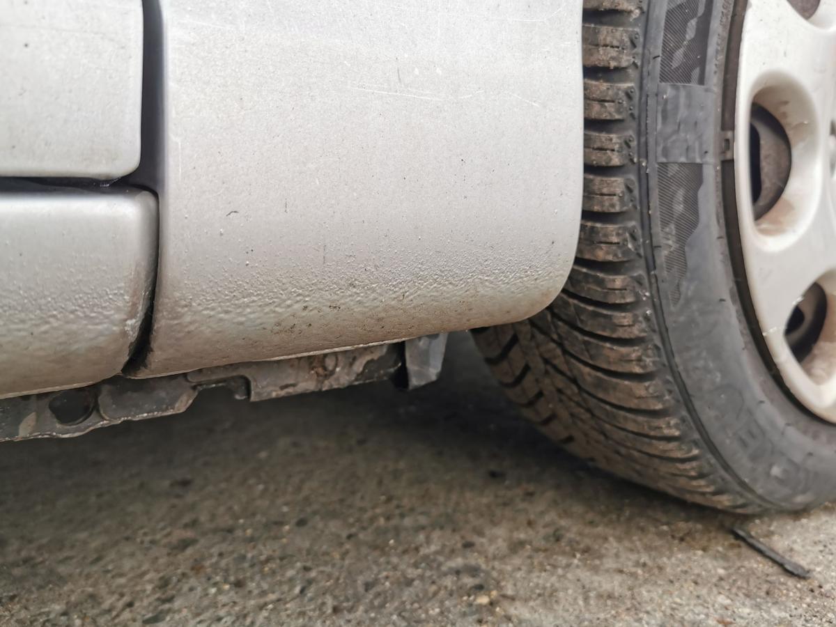 Peugeot 1007 K Kotflügel Fender Seitenwand vorn rechts EZR Aluminiumgrau Met OE Peugeot 1007 K Kotflügel Fender Seitenwand vorn rechts EZR Aluminiumgrau Met OE