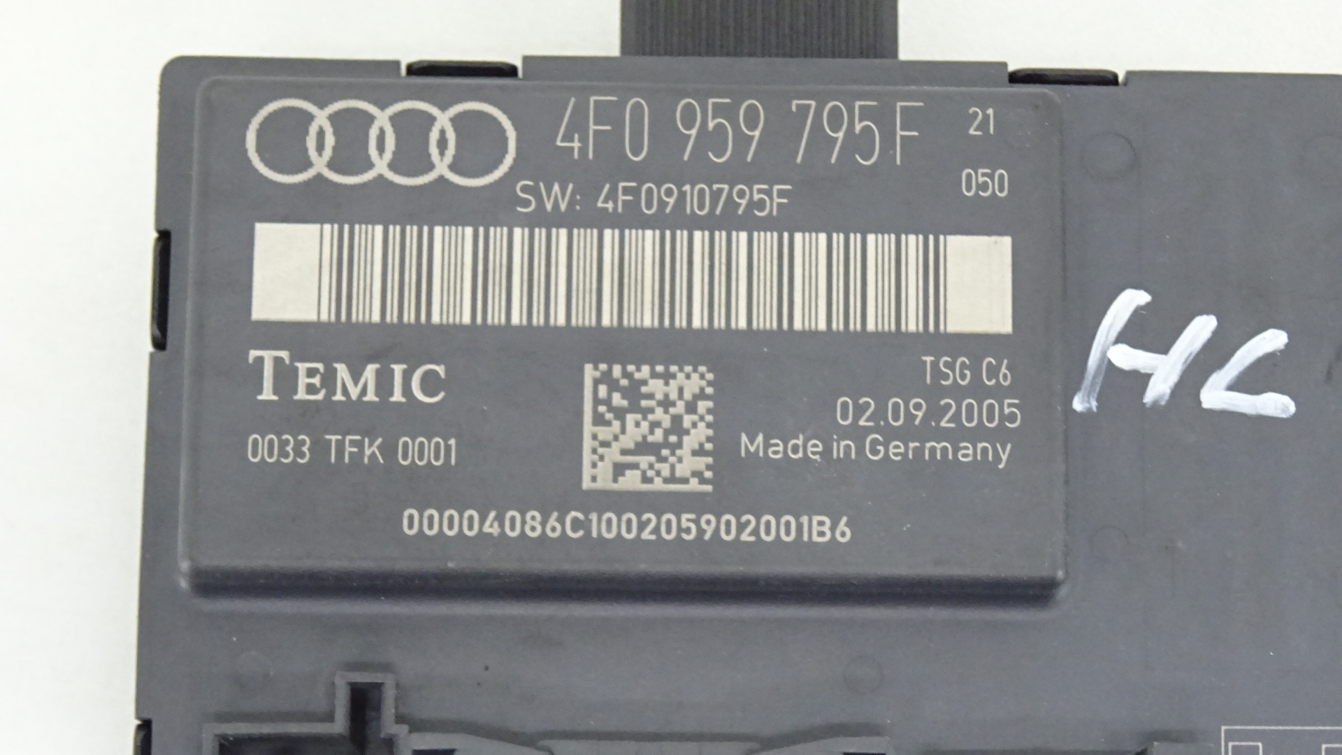 Audi A6 Avant 4F BJ2005 Türsteuergerät Tür hinten links 4F0959795F 4F0910795F Temic