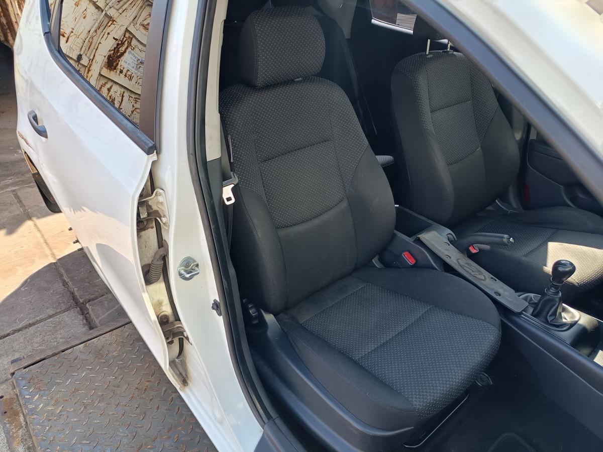 Hyundai I30 FD original Sitz vorne rechts Stoff Baujahr 2009