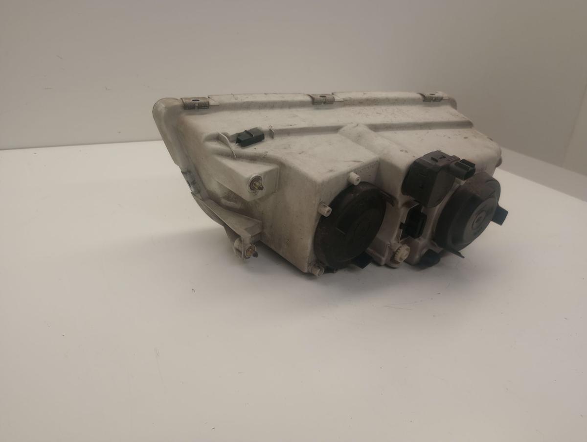 Volvo V40 orig Scheinwerfer vorn links vor Facelift/Hella 14908900L Bj 2000