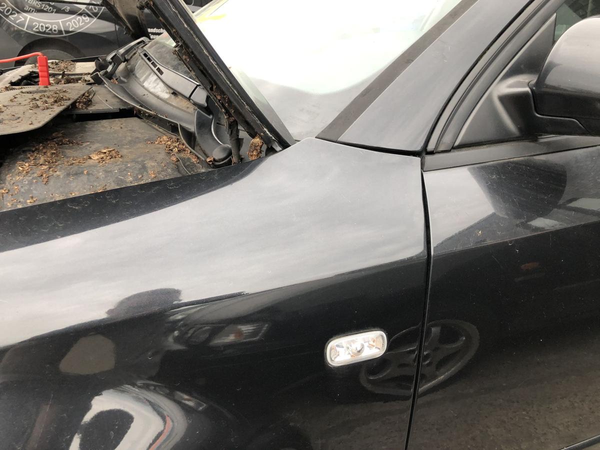 Audi A4 8E B6 Avant Kotfl&uuml;gel vorn links Fahrerseite LZ9W Ebonyschwarz Perl