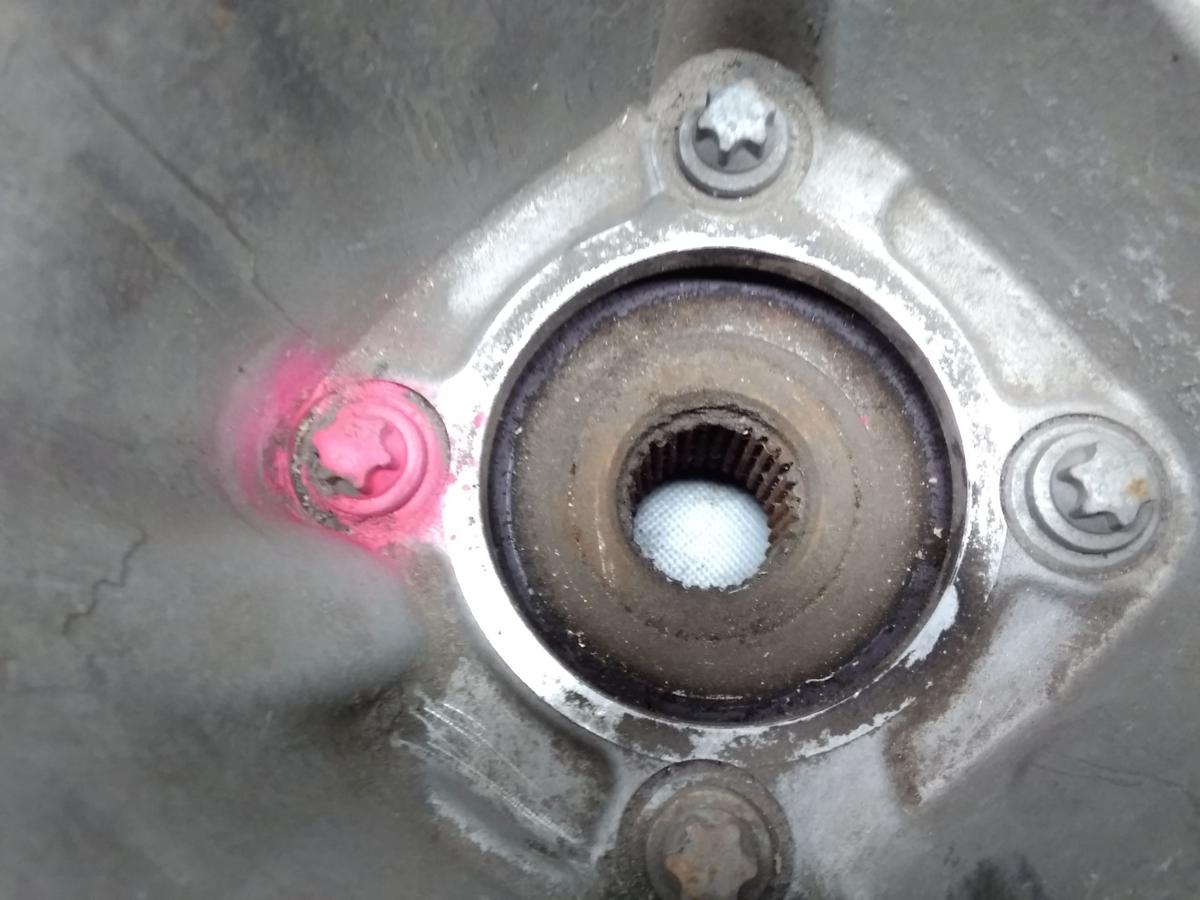 BMW 5-er F10 BJ2013 original Achsschenkel Radlagergehäuse Hinterachse rechts