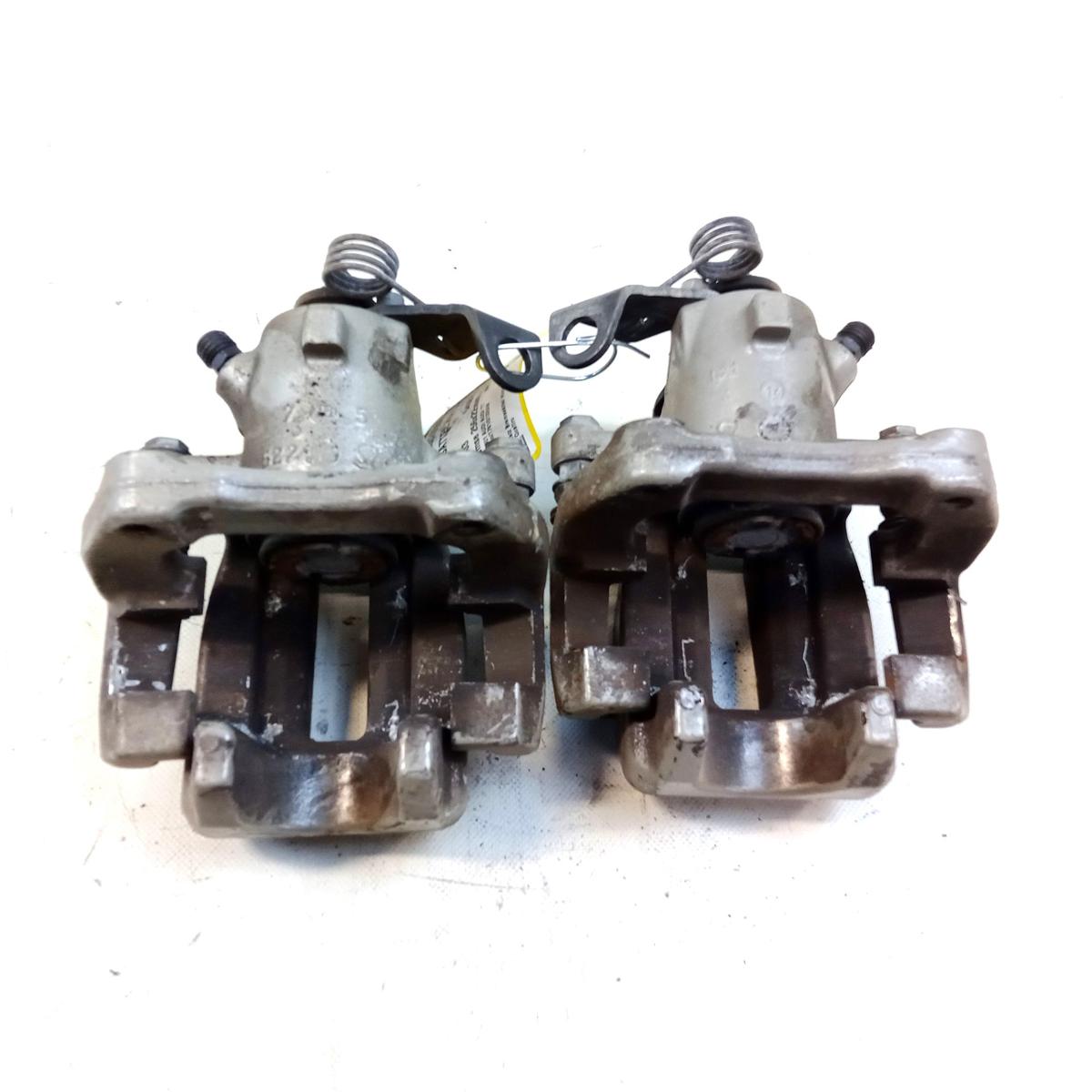 Audi TT 8N Quattro original Satz Bremssattel Hinterachse 256x22mm Bj.2003