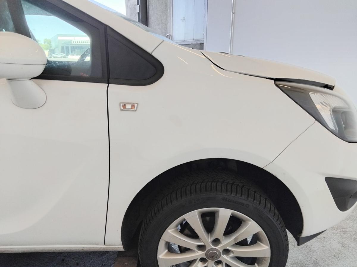 Opel Meriva B original Kotflügel vorn rechts casablancaweiss BJ2011