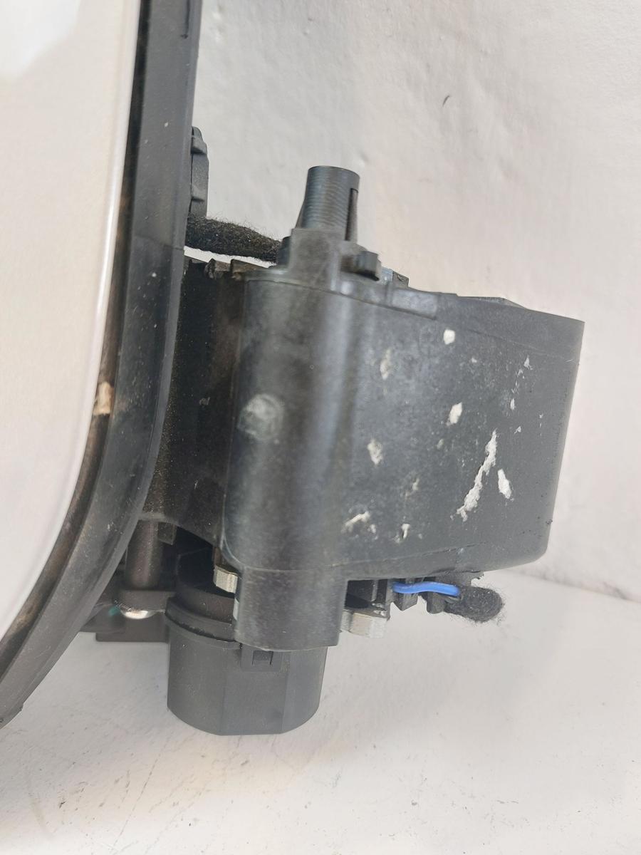 NIO ET7 Elektro Ladeanschluss Ladeklappe Deckel Ladedose Sunrise Beige