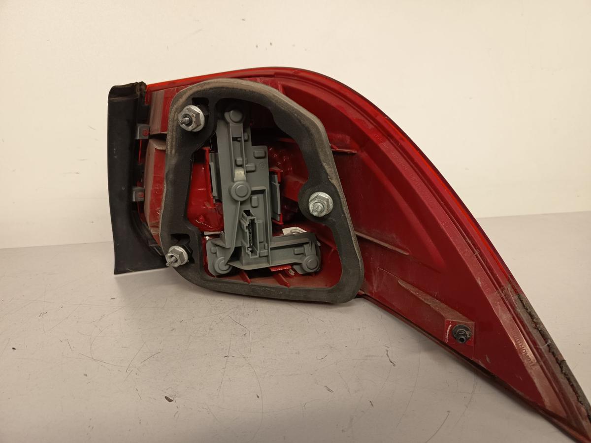 VW Golf V 1K5 Variant Bj 2008 original Rück-Schluss-Heckleuchte links Fahrer