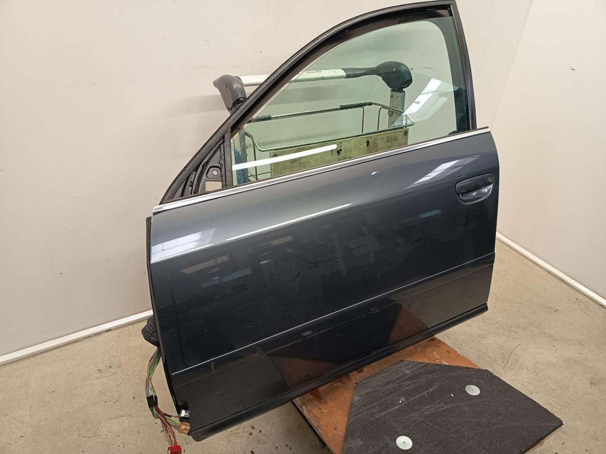 Audi A6 4B original T&uuml;r vorne links LX7Z Delfingrau Metallic Baujahr 2003