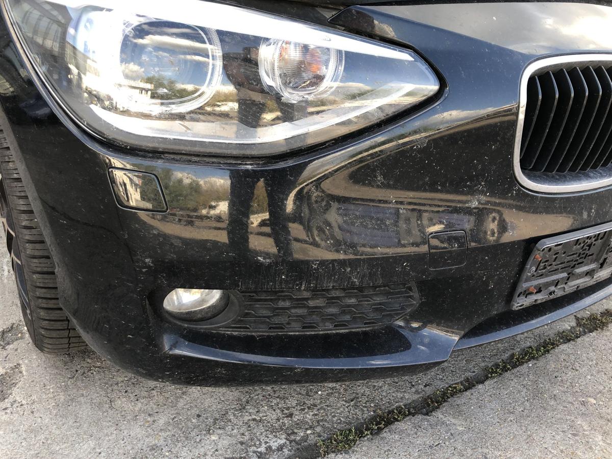 BMW 1er F20 Stoßfänger vorn Frontstoßstange Nebel SWRA 475 Blacksaphire Metallic