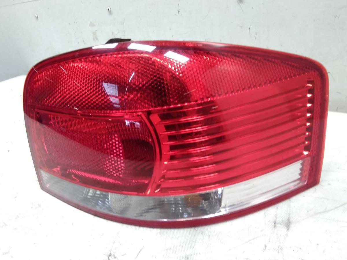 Audi A3 8P original Rückleuchte Heckleuchte rechts 3-türig BJ2003