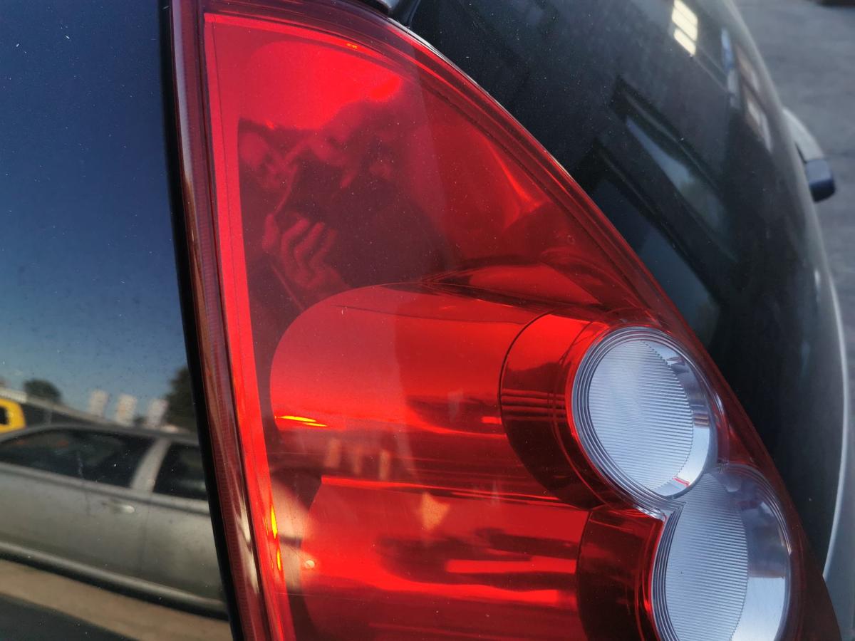 Mazda 5 CR Rückleuchte Schlussleuchte Rücklicht Lampe hinten links bis 2008