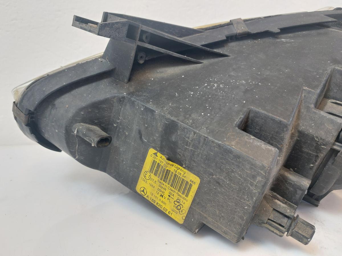 Mercedes Benz A Klasse W169 Scheinwerfer rechts Frontscheinwerfer Halogen Lampe