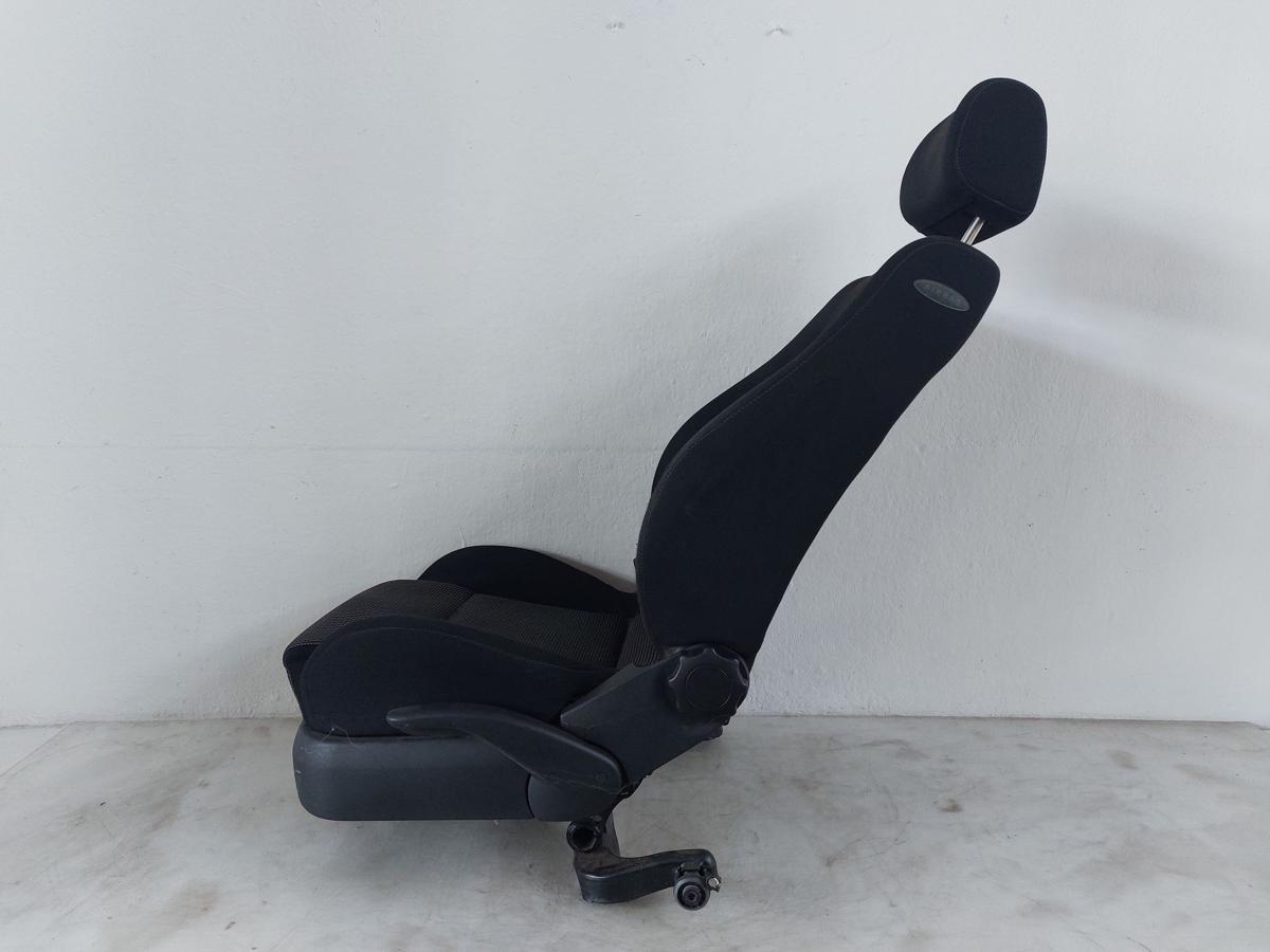 VW Golf 4 Bora 1J Variant Sportsitz Sitz vorn links Fahrersitz Stoff 5 türer