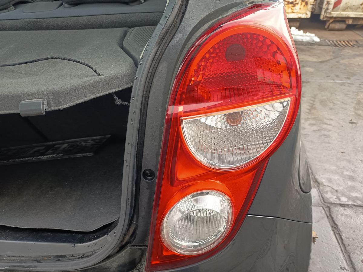 Chevrolet Spark M300 original R&uuml;ckleuchte rechts Heck Schluss Licht Bj 2013