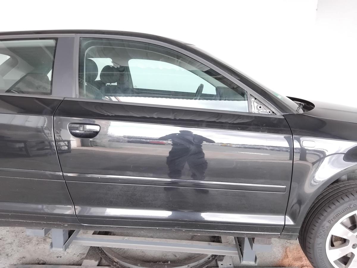 Audi A3 8P Tür vorn rechts Beifahrertür 3-türig LZ9Y phantomschwarzmet. BJ2007