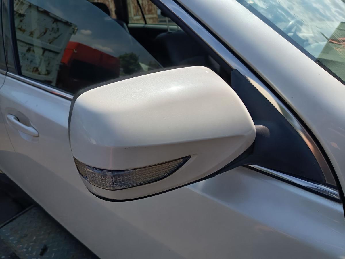 Subaru Legacy V orig Au&szlig;enspiegel rechts elektr anklappbar 37J Satin White Bj 09