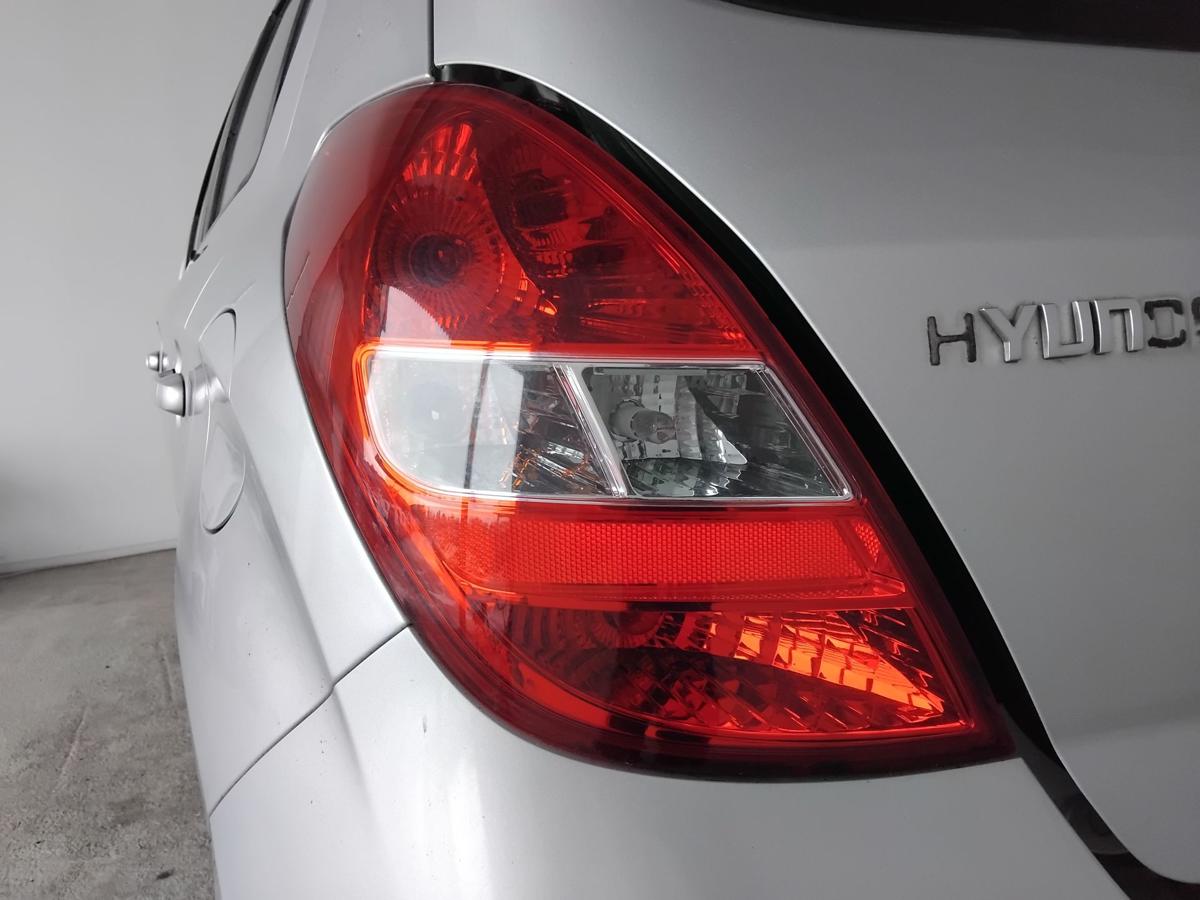 Hyundai i20 PB original R&uuml;ckleuchte Heckleuchte Schlussleuchte links BJ2011