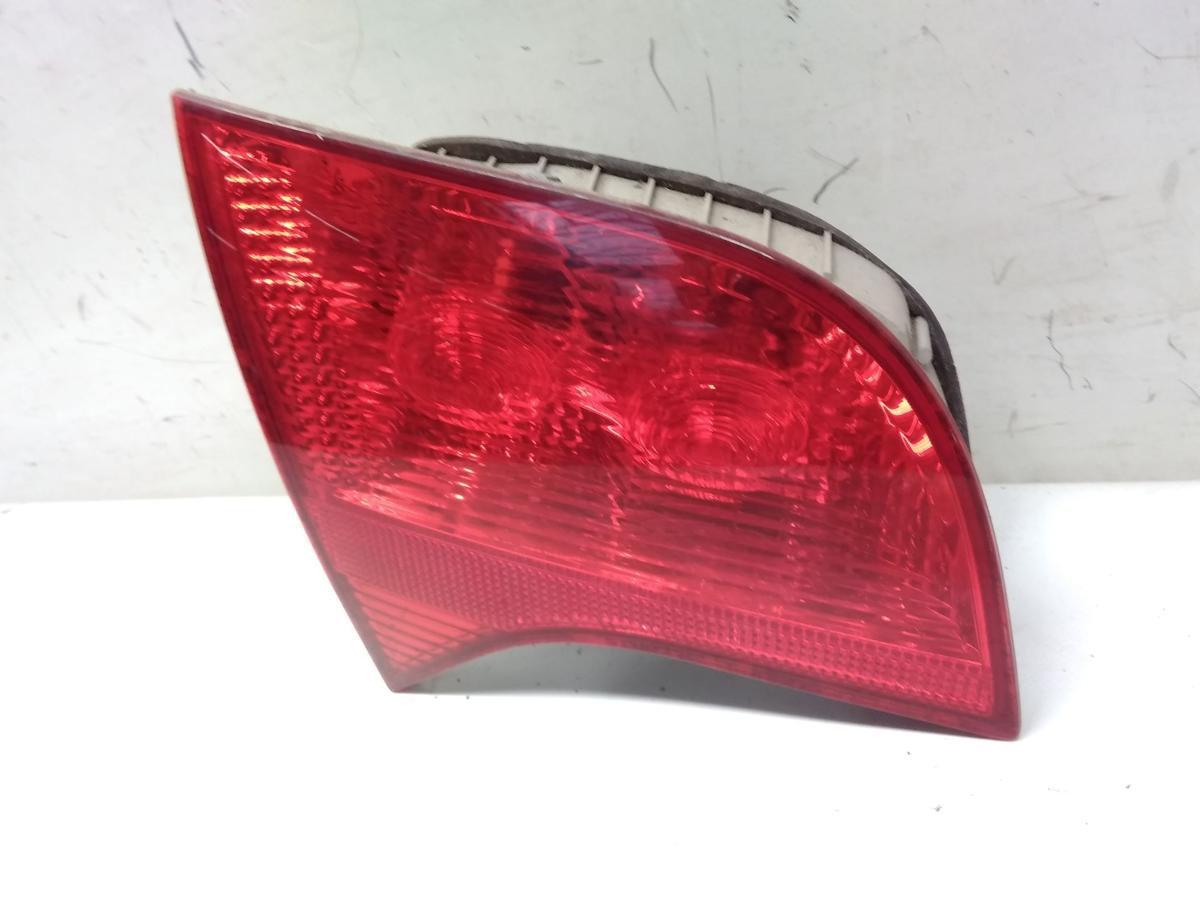 Audi A4 8E B7 Facelift original Rückleuchte Heckleuchte links innen Avant BJ2006