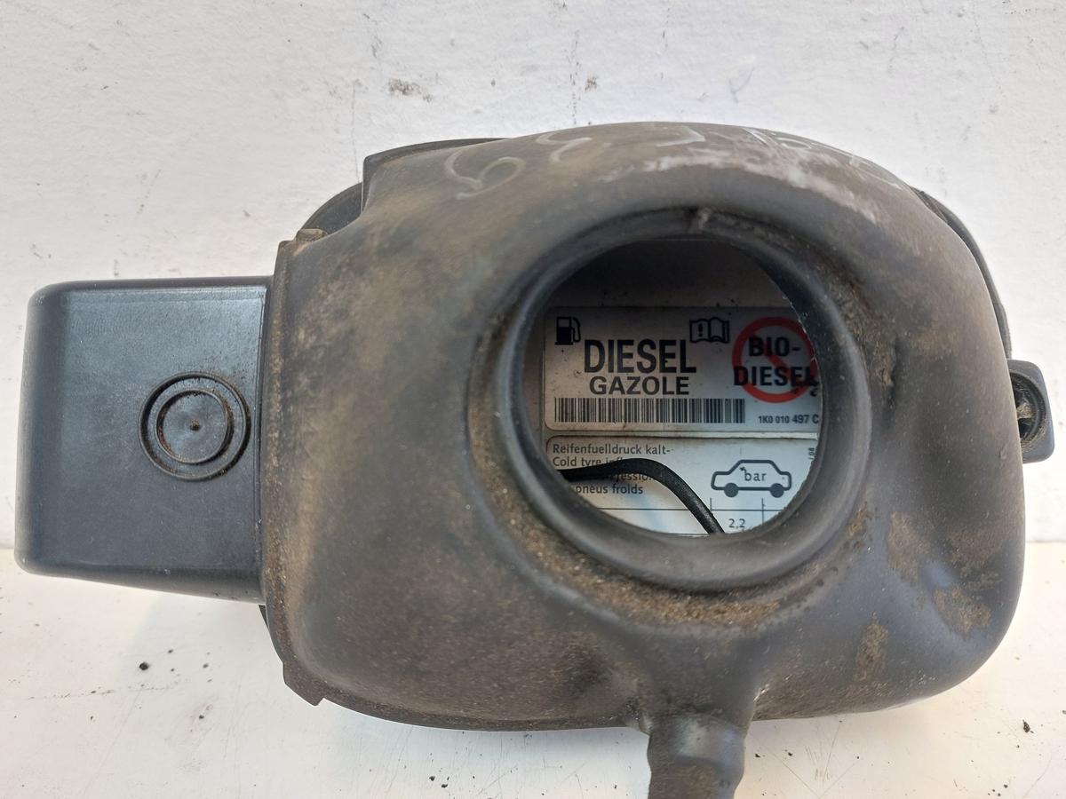 VW Golf 5 Variant 1KM Tankklappe Tankdeckel Tankverschluss LR9A Campanellweiss