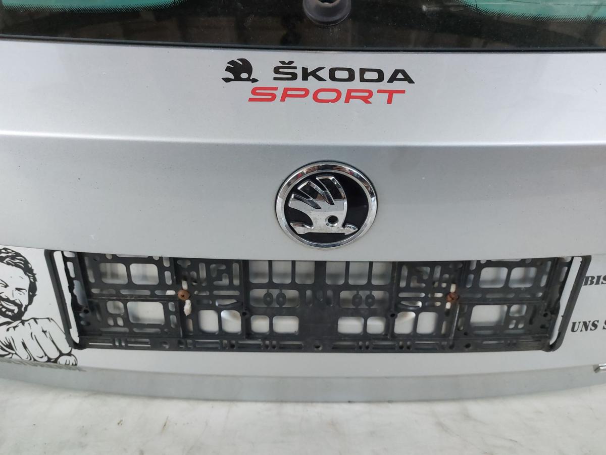 Skoda Fabia 3 III NJ Heckklappe mit Scheibe Kofferklappe Heckdeckel LA7W silber
