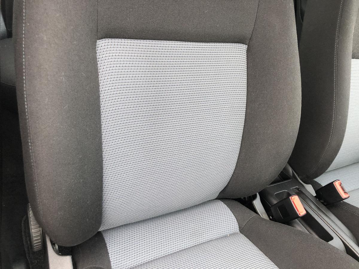 VW Golf 4 IV 1J Sitz vorn rechts Beifahrersitz Stoff ohne Heizung 5-trg Variant