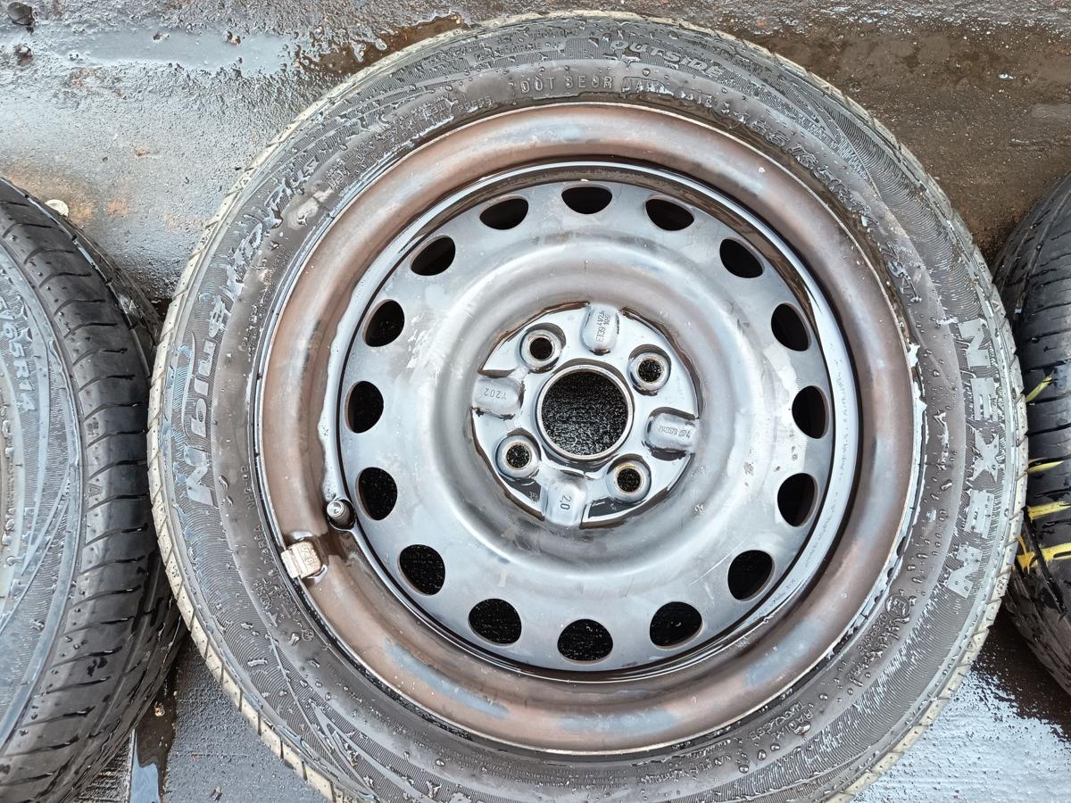 Peugeot 107 original Satz Stahlfelgen ohne Reifen 4,5x14 ET 39 Bj 2008