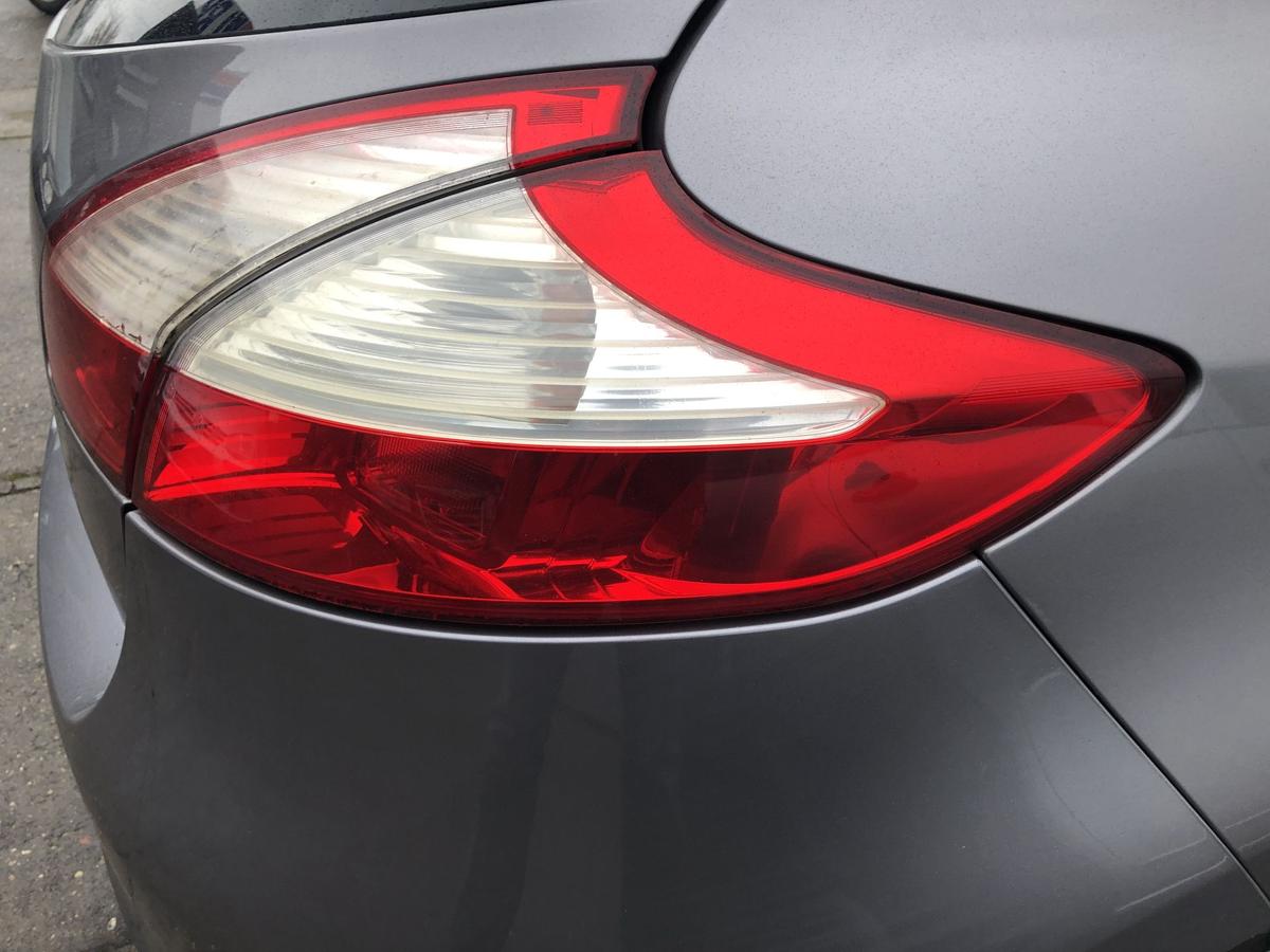 Renault Megane III 3 R&uuml;ckleuchte au&szlig;en rechts R&uuml;cklicht Heckleuchte 5 t&uuml;rer