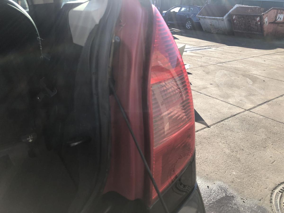 Citroen C2 original Rückleuchte rechts Heck/Schluss/Licht Bj 2004