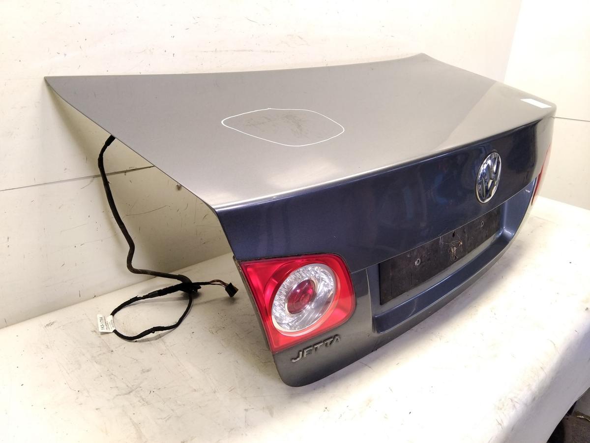 VW Jetta 5 1K2 Heckklappe Kofferraumdeckel LD7X platingraumetallic BJ2006 Anrostung