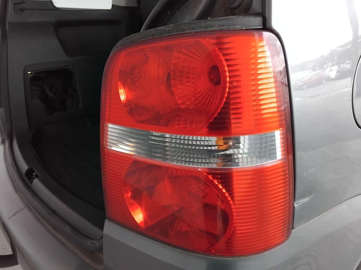 VW Touran 1T original Rückleuchte Schlussleuchte rechts BJ2006