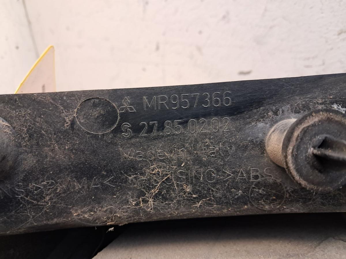 Mitsubishi Colt Z30 orig R&uuml;ckleuchte Schlussleuchte rechts au&szlig;en 3t&uuml;rig BJ2005