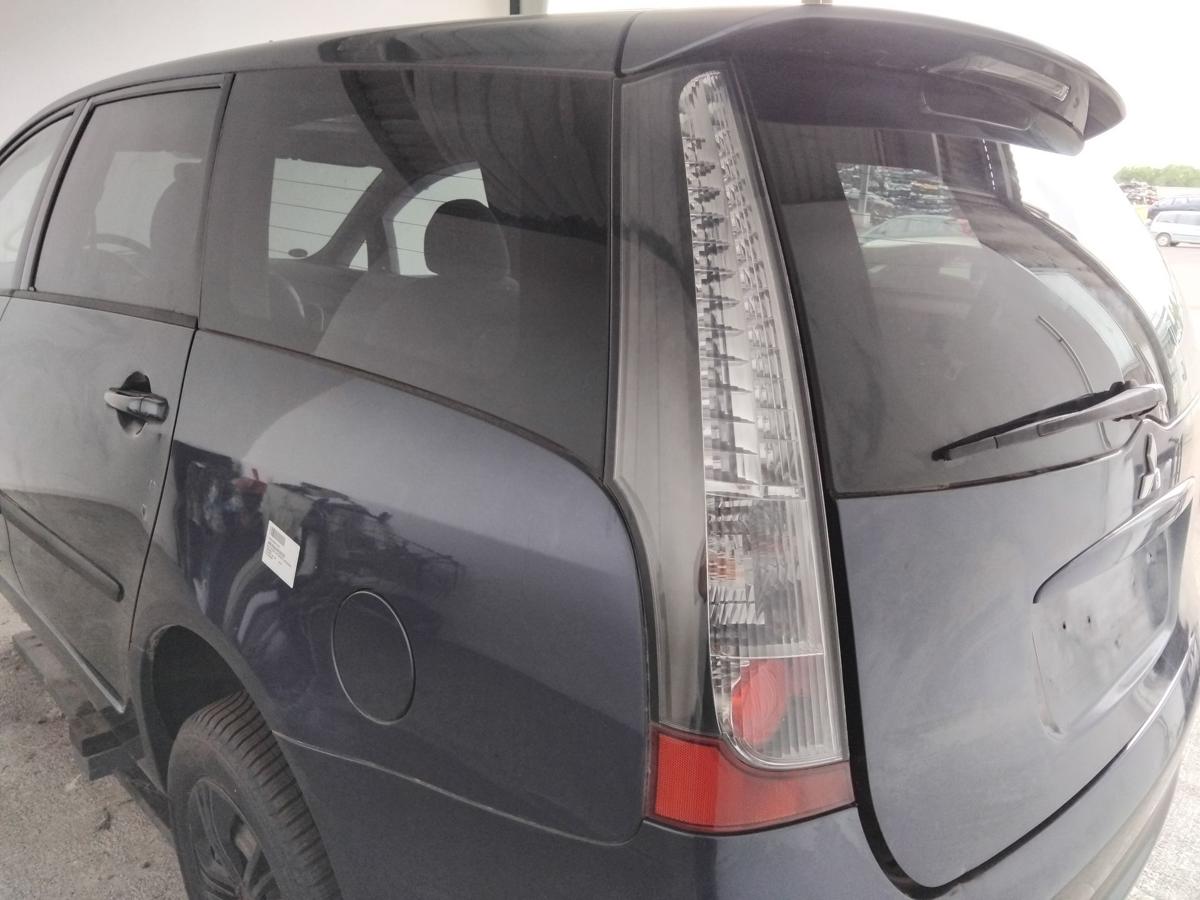 Mitsubishi Grandis original Rückleuchte Schlussleuchte links BJ2004