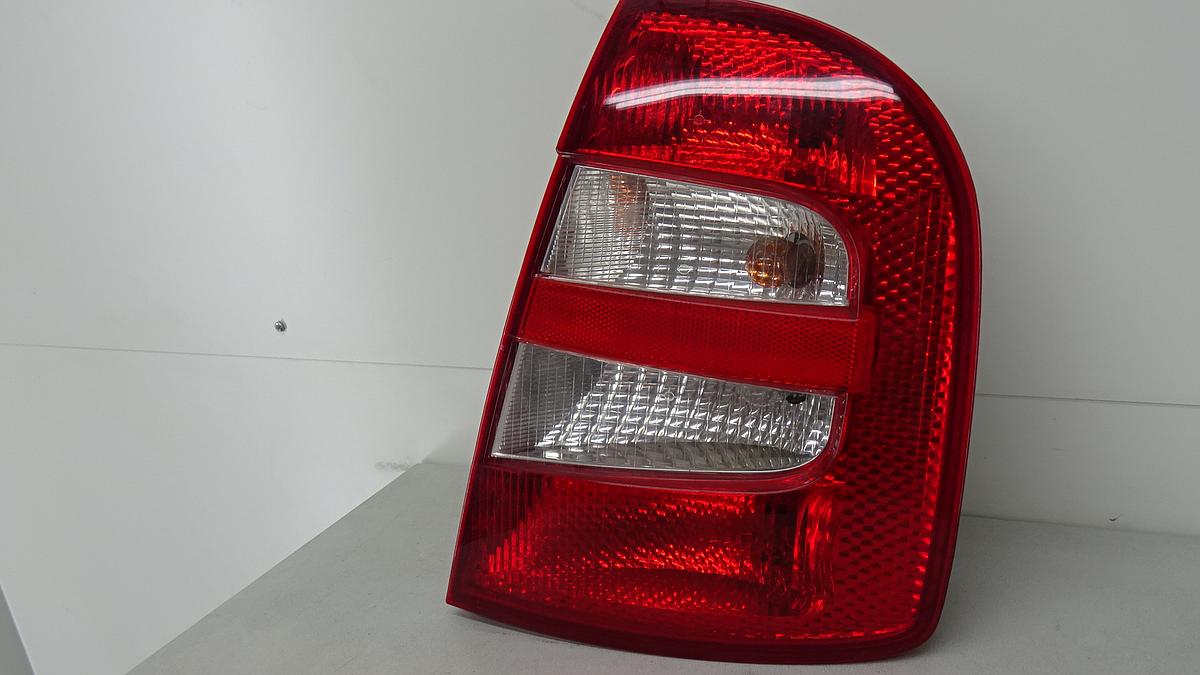 Skoda Fabia 6Y Bj2000 Rückleuchte Rücklicht rechts 6Y6945096 6Y6945112 bis 04