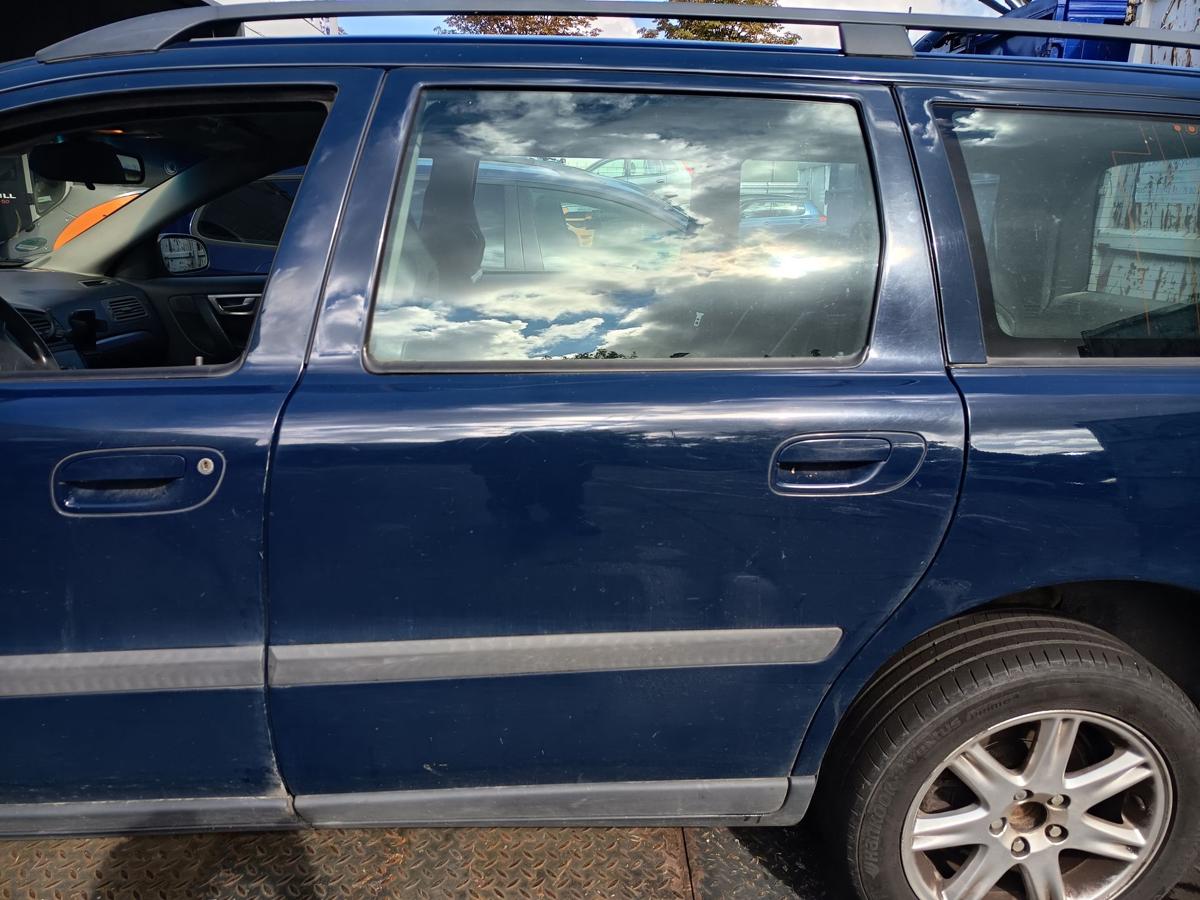 Volvo V70 Kombi original T&uuml;r hinten links Dark blue solid Baujahr 2002