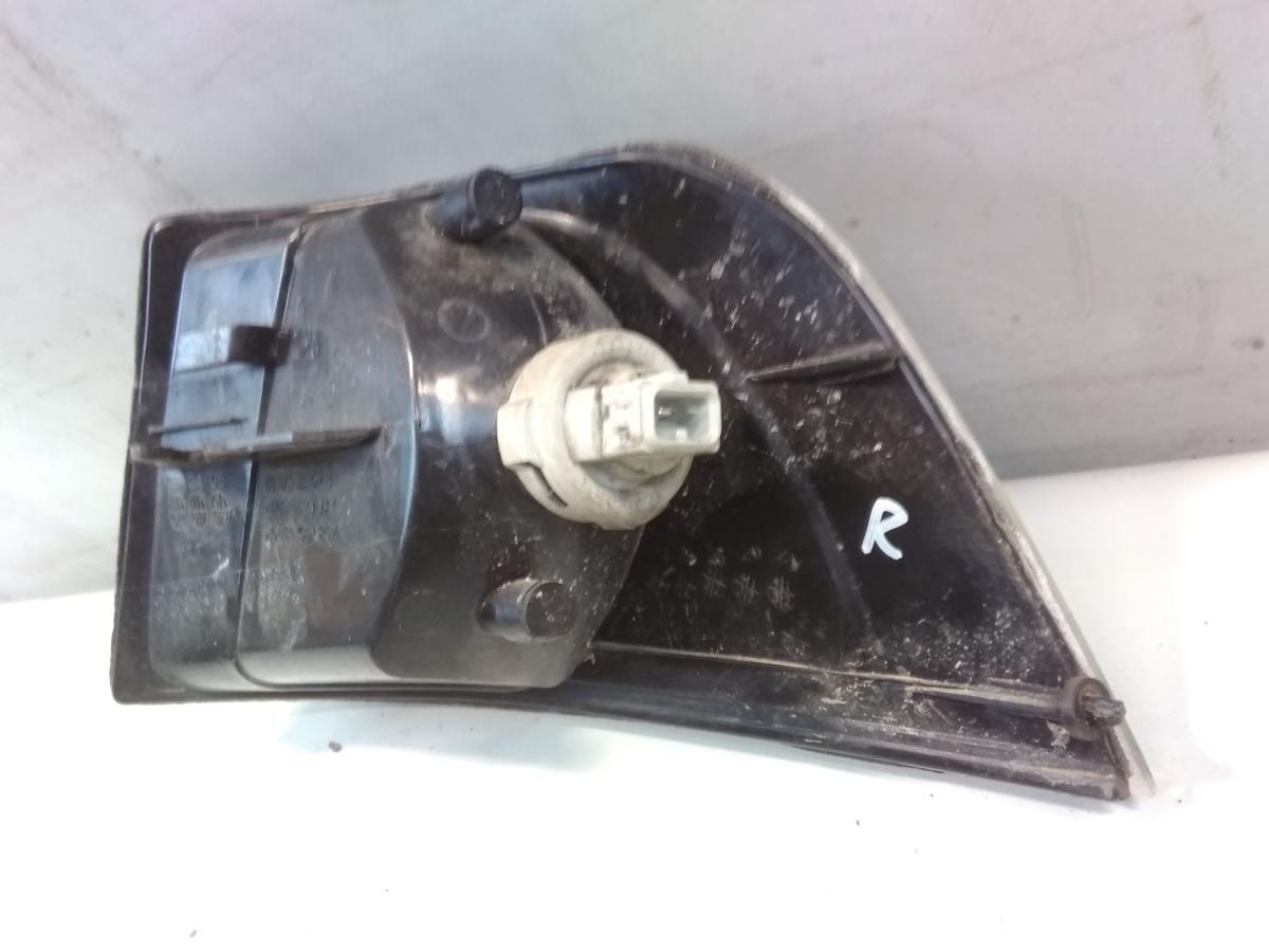 Volvo S40 V40 Blinker Blinkleuchte vorn rechts schwarz Facelift BJ2001