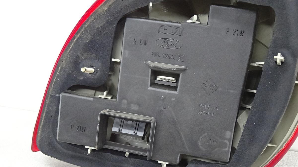 Ford Fiesta Rückleuchte Rücklicht links Bj2000